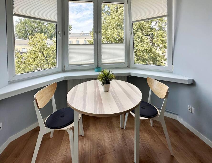 Warsaw Concierge Wiatraczna Appartement Buitenkant foto