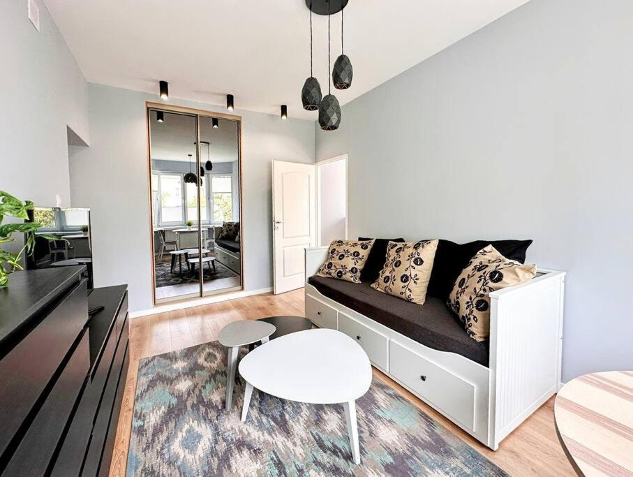 Warsaw Concierge Wiatraczna Appartement Buitenkant foto