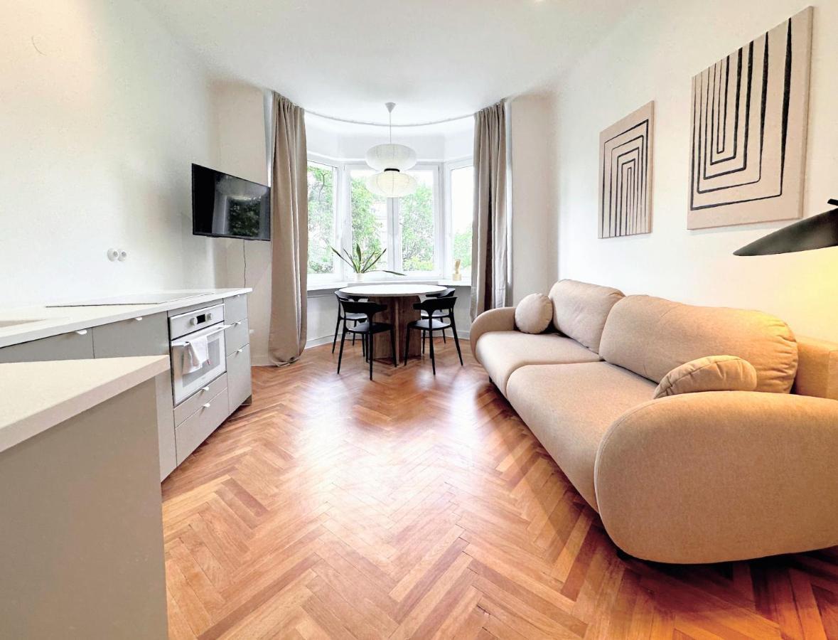 Warsaw Concierge Wiatraczna Appartement Buitenkant foto